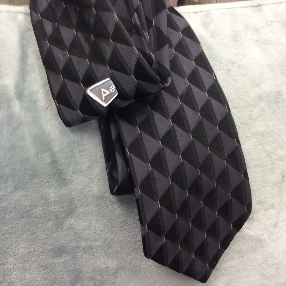 Tie